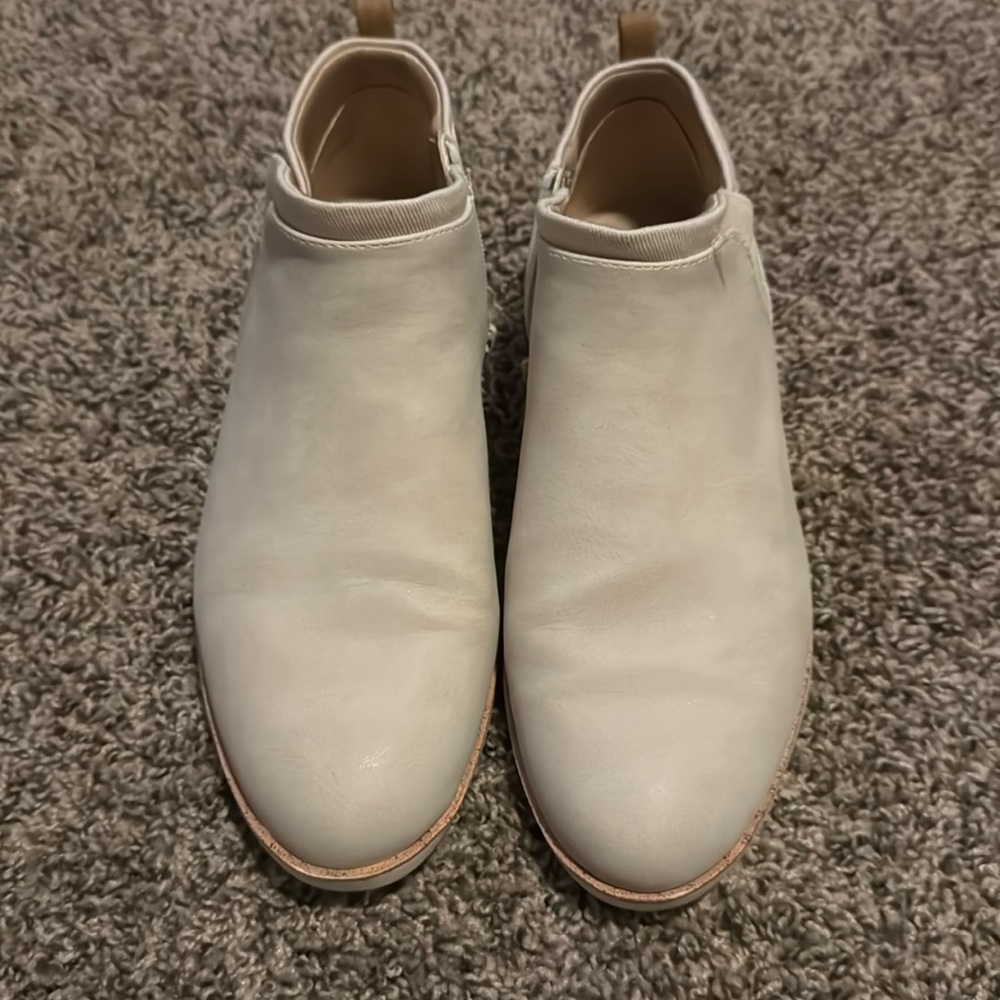 Life Stride ankle boots size 10